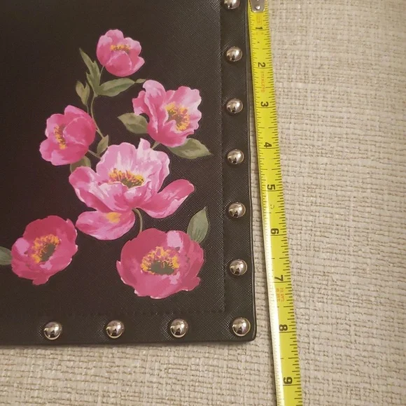 WHBM New with Tags Black Studded Floral Clutch Bag 🥳 - Picture 5 of 9